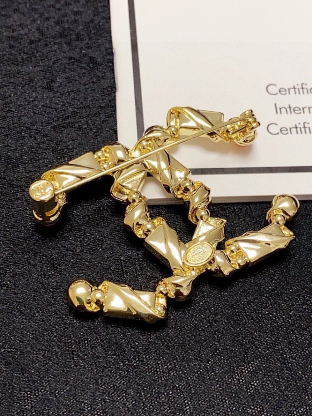 Authentic Chanel Rectangle Crystal Pearl CC Brooch Pin | Brand New Unworn - Picture 4 of 5